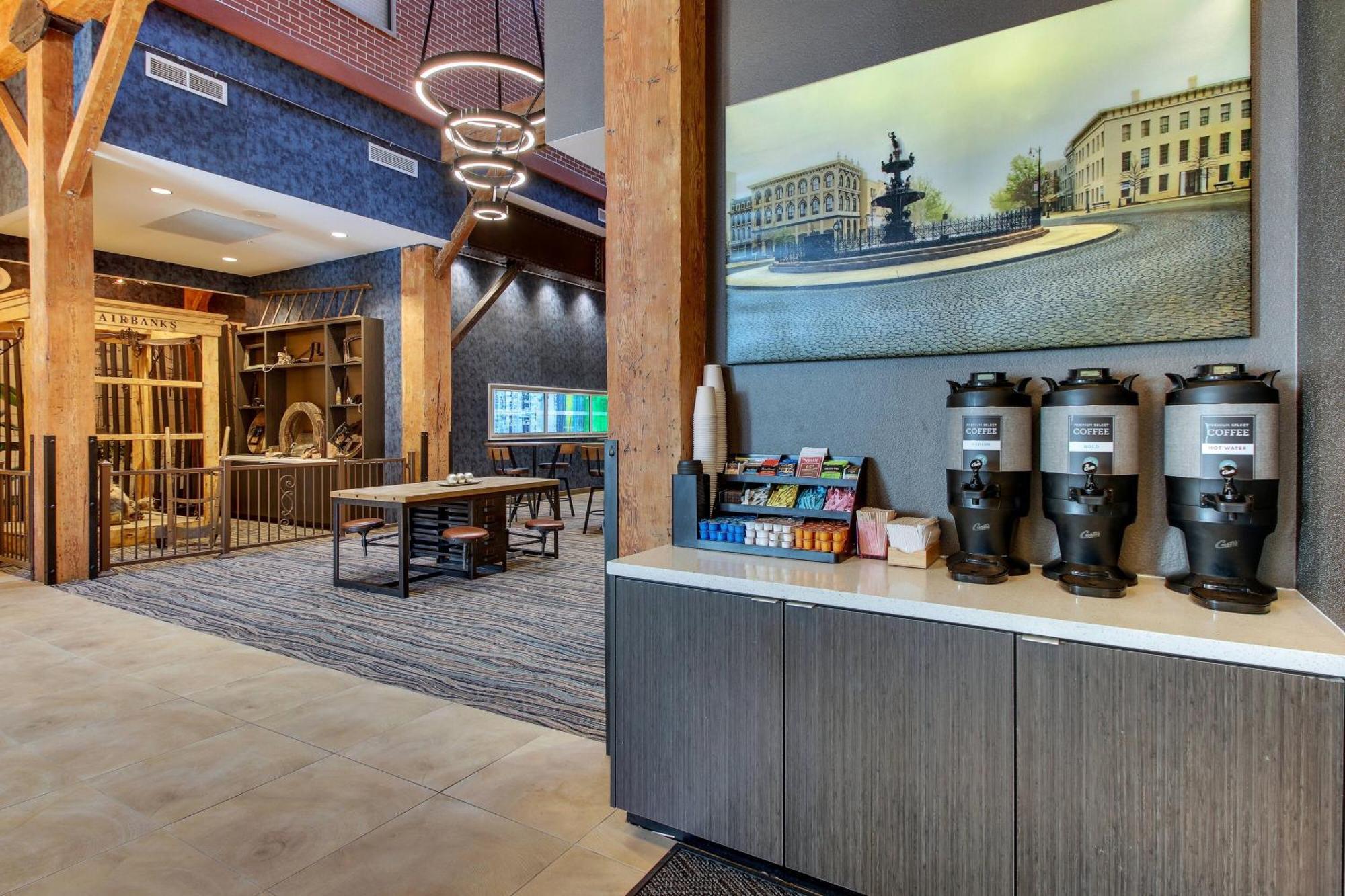 Springhill Suites By Marriott Montgomery Downtown Экстерьер фото